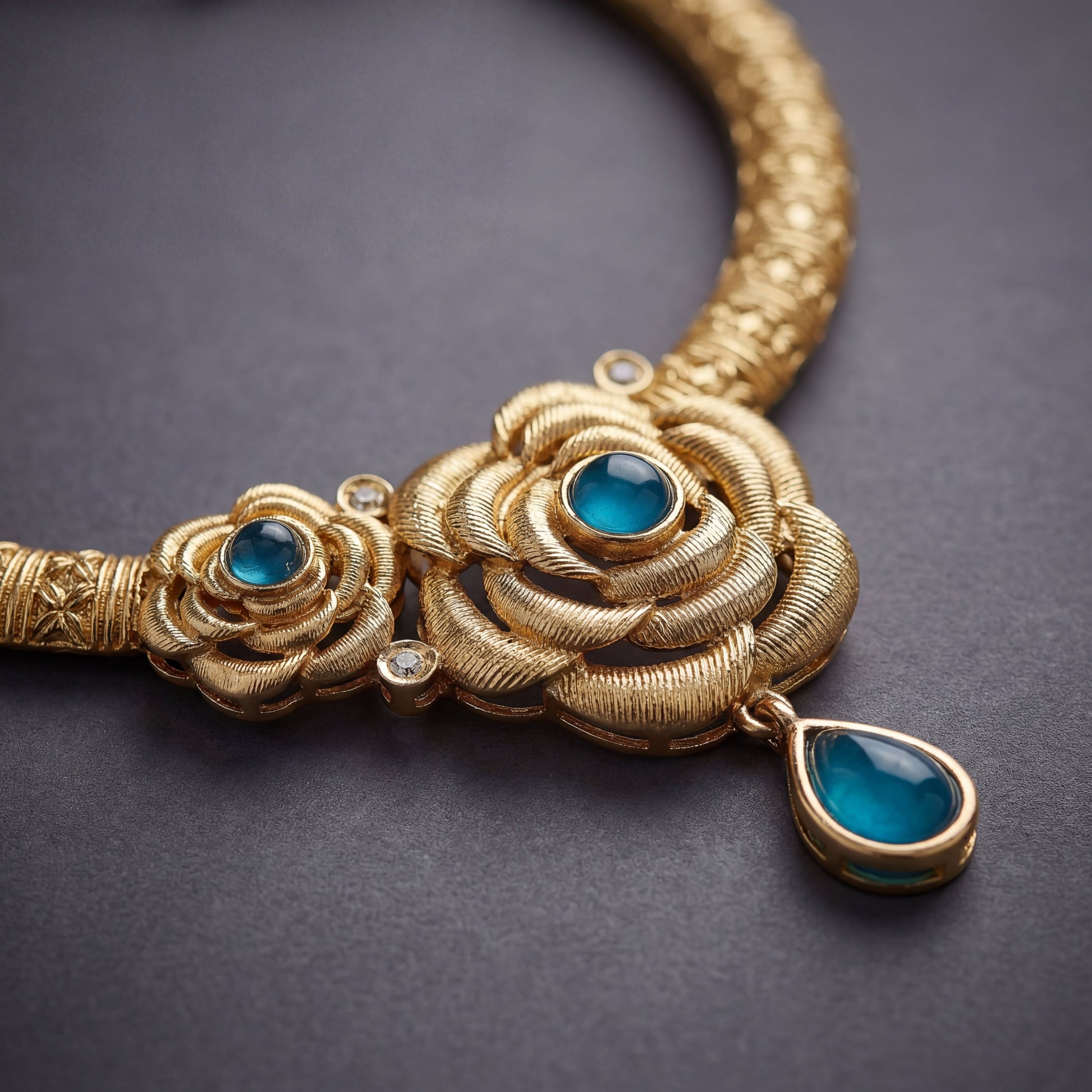 Hasadi Necklace | Rajwadi Rose Design with Green Stones Bridal Set - nandai.store