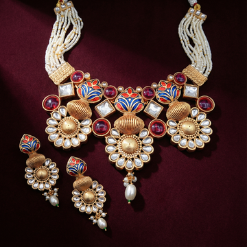 Jodha Red Sonakshi Matte Gold HasadiC hoker Set - Elegant Rajputi Jewellery for Timeless Beauty — Nandai