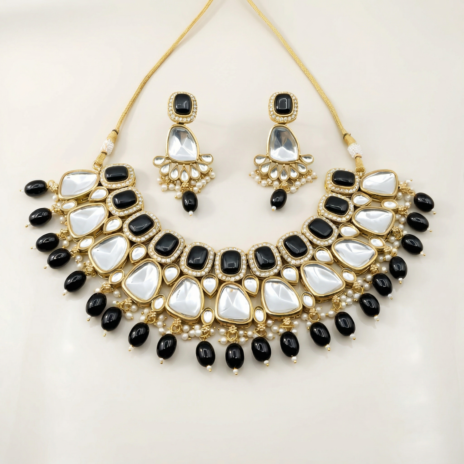 Kundan Choker Set | Earrings | Sarah Jadau Kundan Jewellery for Women - nandai.store