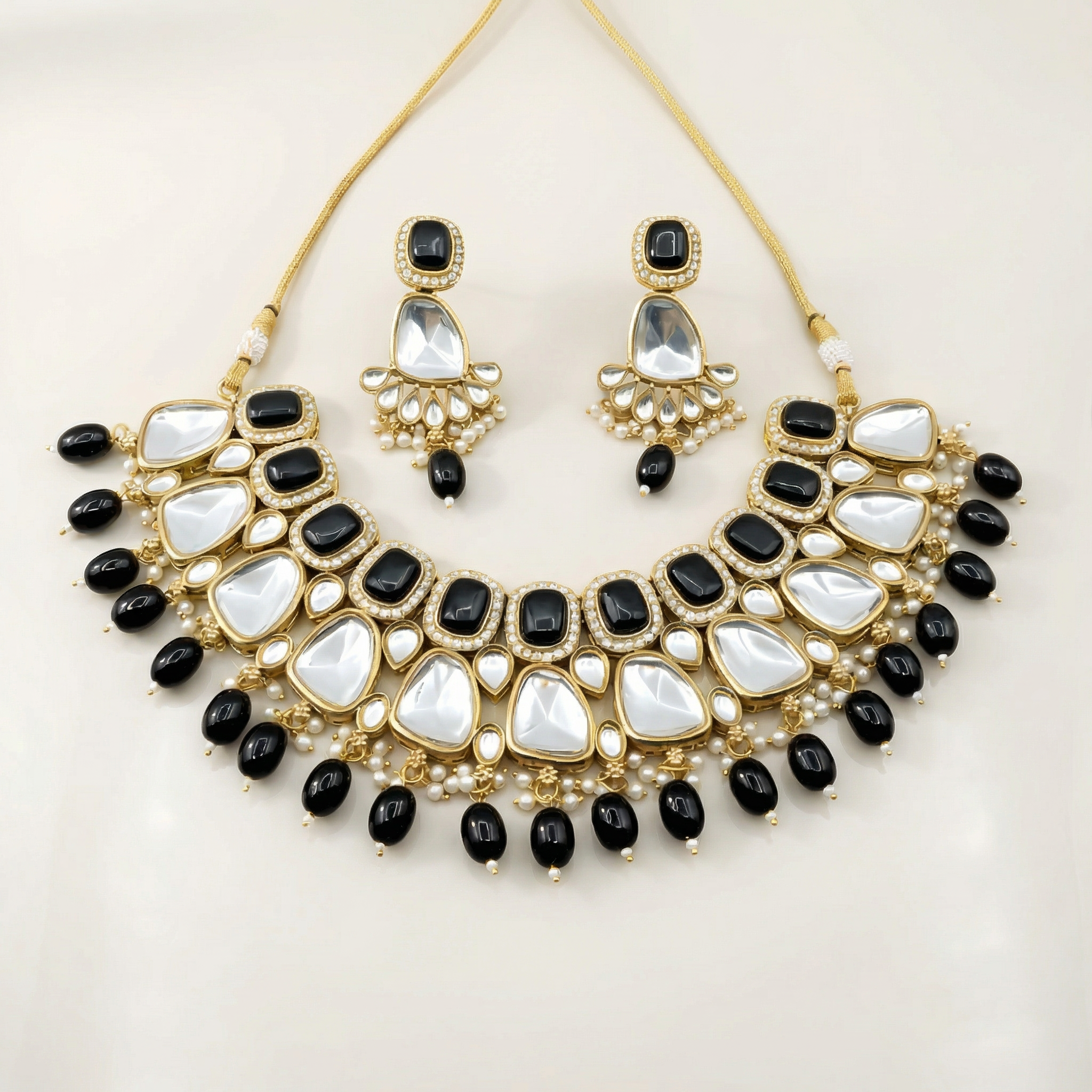 Kundan Choker Set | Earrings | Sarah Jadau Kundan Jewellery for Women - nandai.store